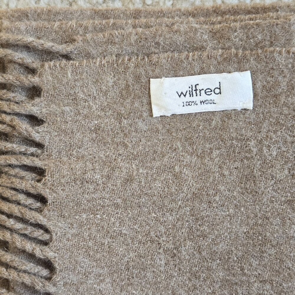 Wilfred 100% wool scarf - Picture 3 of 4